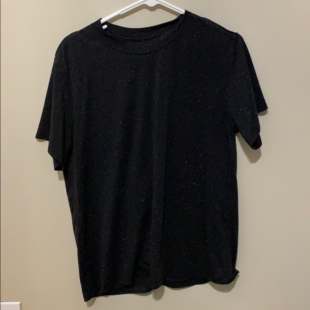 Lulu Lemon T
